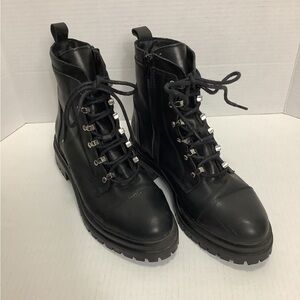 Chabers Women's Black Leather Lace Up Sz 9 Boots ,Lug Sole ,Made In Portugal.